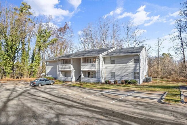 Building Photo - 2904-2914 W. Florida St-1bd/1ba