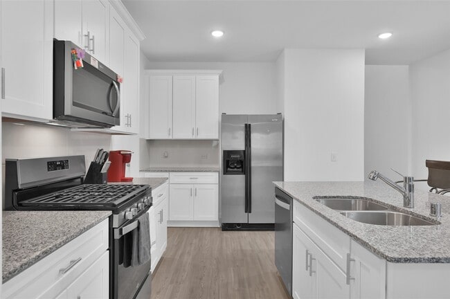 Building Photo - 10917 Fly Catcher Dr