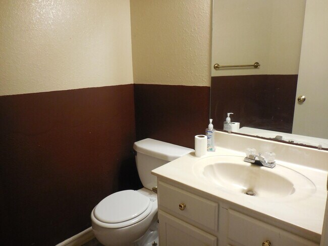 Building Photo - 10912 Sandy Koufax Dr