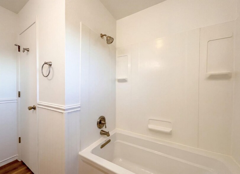 Building Photo - 8325 Medicine Bow Cir