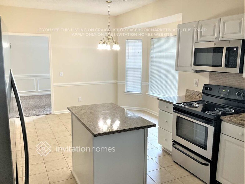 Building Photo - 9426 Olivia Ln