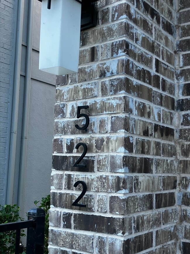 Building Photo - 522 Winners Cir