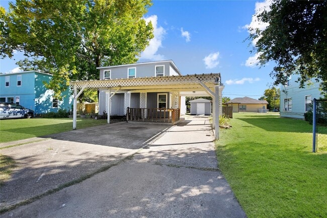 Primary Photo - 1135 3rd Ave N