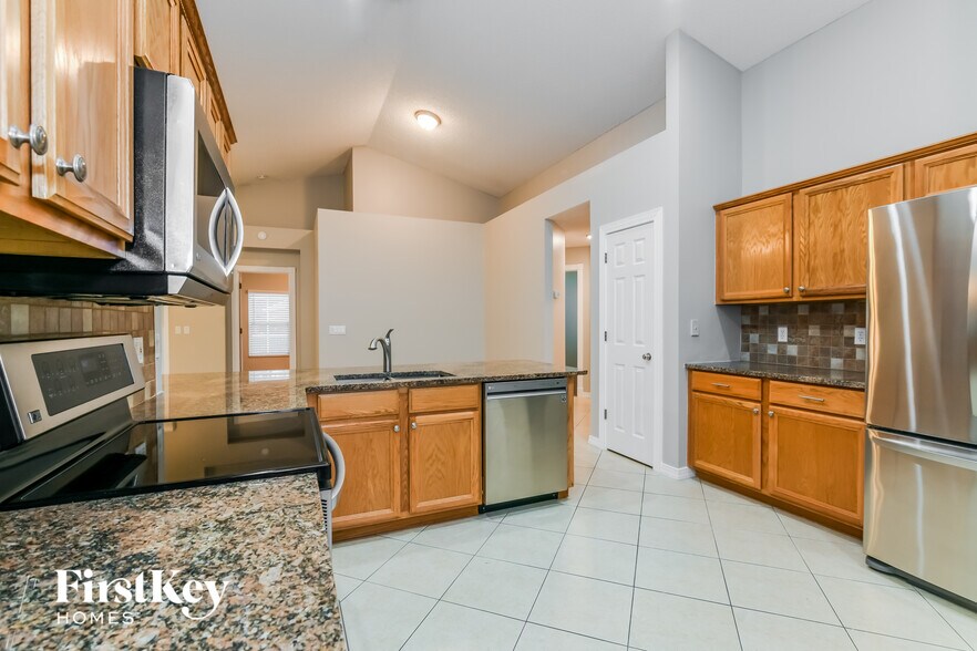 Building Photo - 2510 Runyon Cir