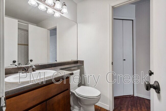 Building Photo - 11634 E Bayaud Dr