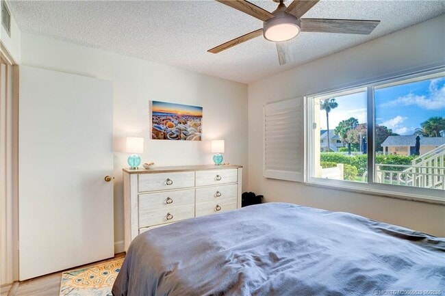 Building Photo - 5601 NE Gulfstream Way