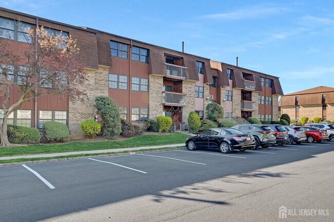 Building Photo - 275 Alpine Way