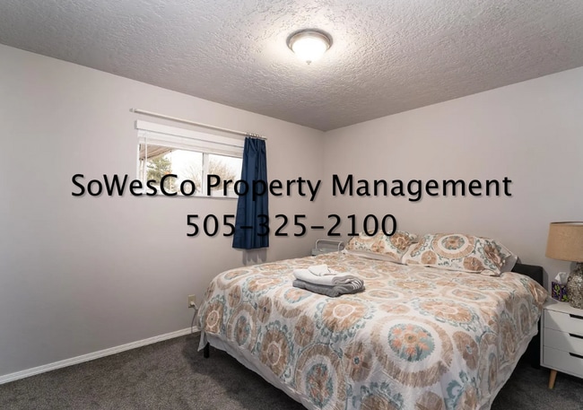 Building Photo - Large 3 Bedroom Home on Corner Lot