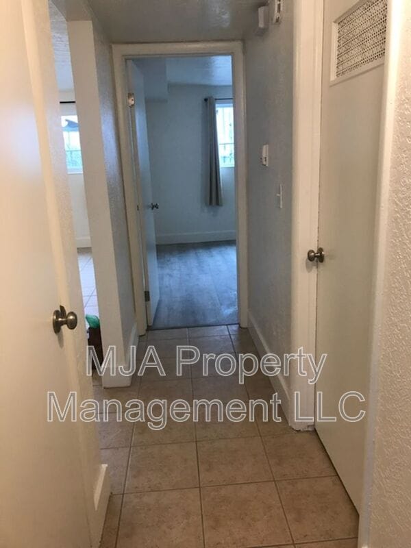 Building Photo - 655 S 1000 W
