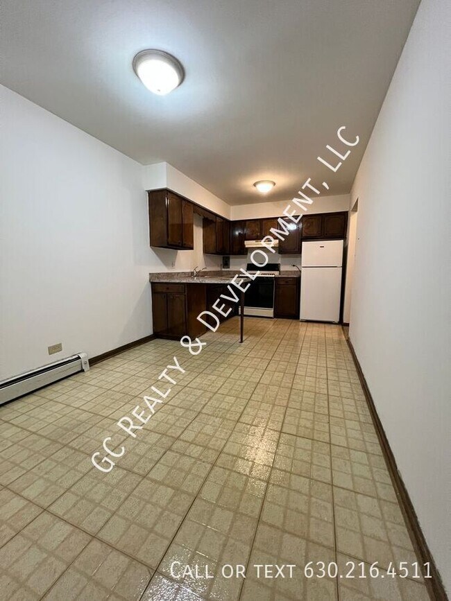 Building Photo - 525 Highview Ave
