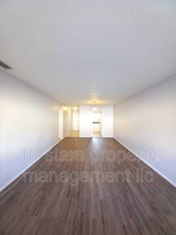 Building Photo - 4729 39th Ave N