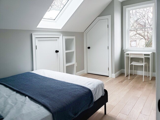 Building Photo - 97 Trenton St