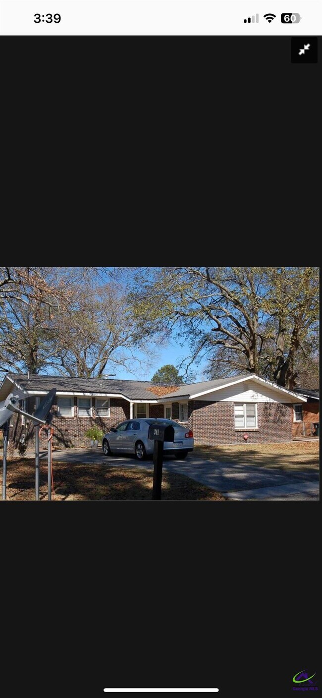 Building Photo - 341 Mary Ln