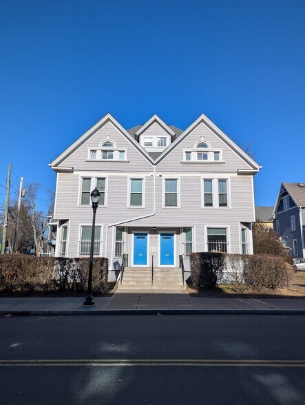 Primary Photo - 83 Sachem St