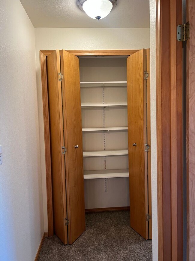 Building Photo - 1418odelb