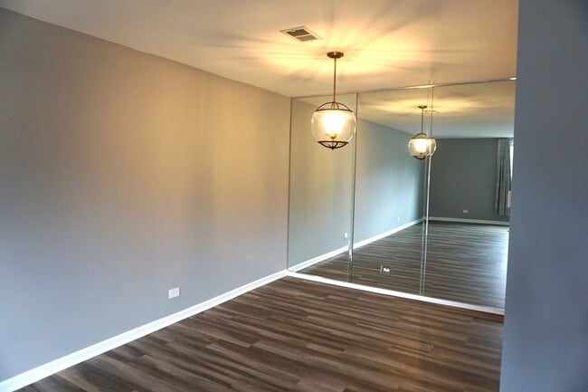 Building Photo - 2650 Brookwood Way Dr