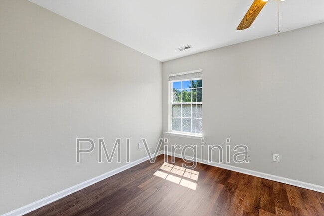 Building Photo - 2213 Chicks Beach Ct