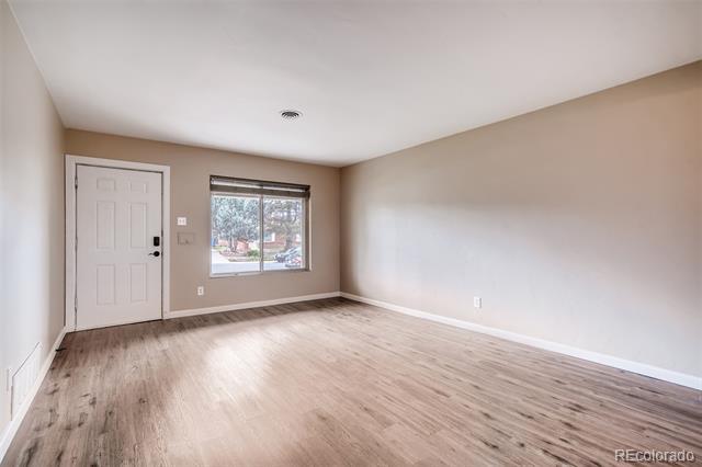 Building Photo - 1054 N Revere St
