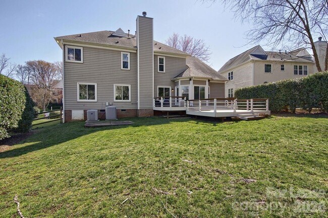 Building Photo - 6520 Red Maple Dr