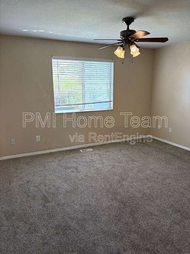 Building Photo - 4440 S 2750 W
