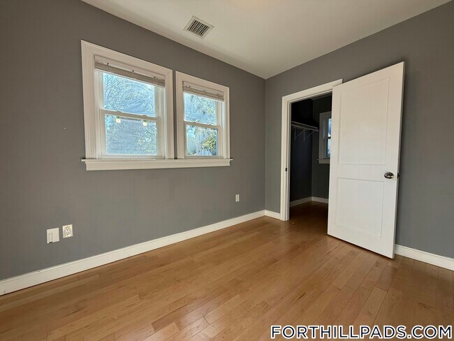 Building Photo - 31-33 Thornton St.