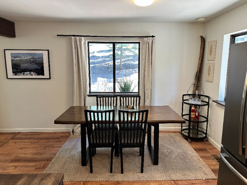 Building Photo - 12830 Skislope Way