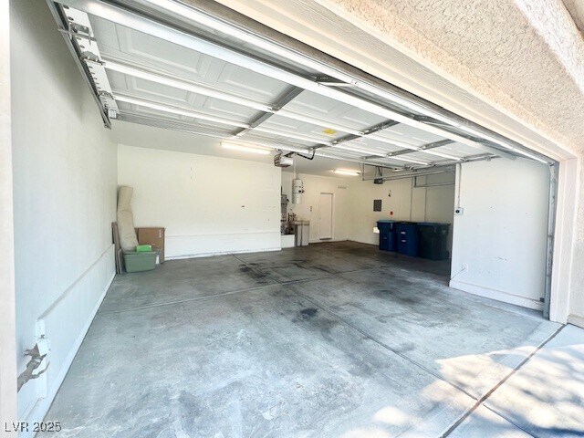 Building Photo - 18 Blue Valley Dr