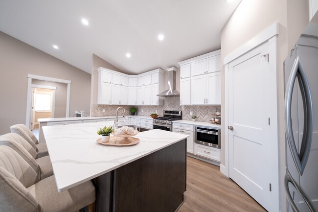 Building Photo - 26391 Preserve Dr