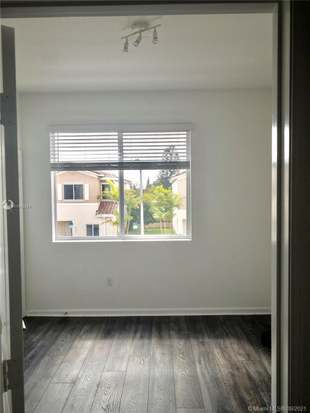 Building Photo - 2821 NW 180th St