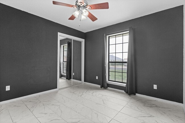 Building Photo - 5003 Joseph Dr