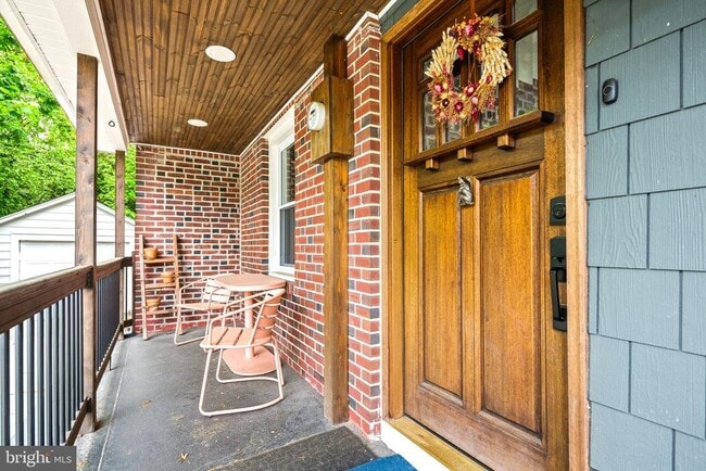 Building Photo - 316 Estaugh Ave