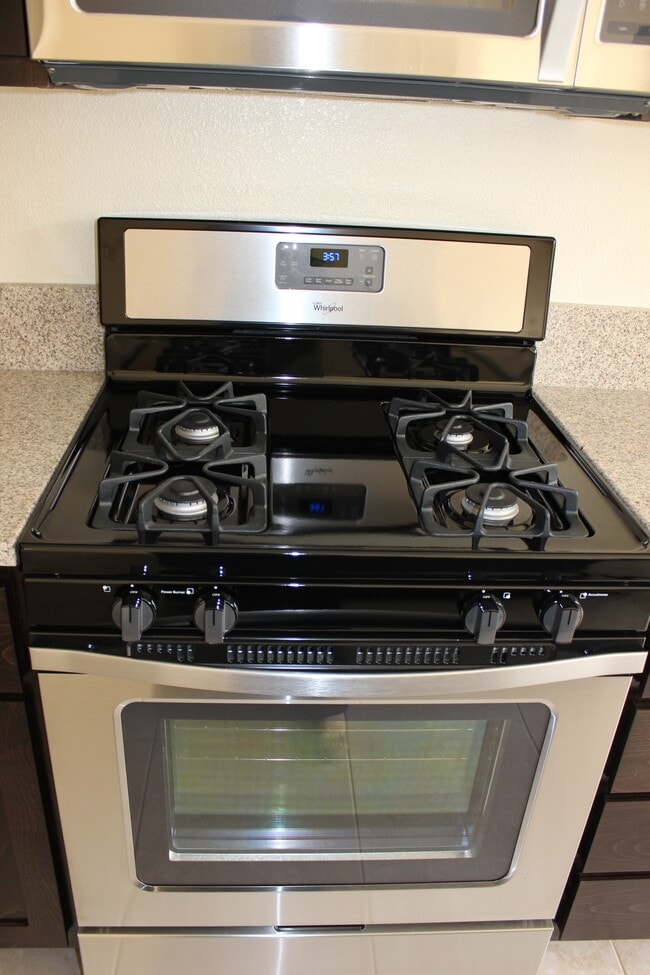 Building Photo - 446 Lindberg Cir