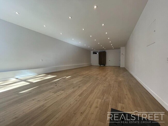 Floorplan - 1625 Union Street