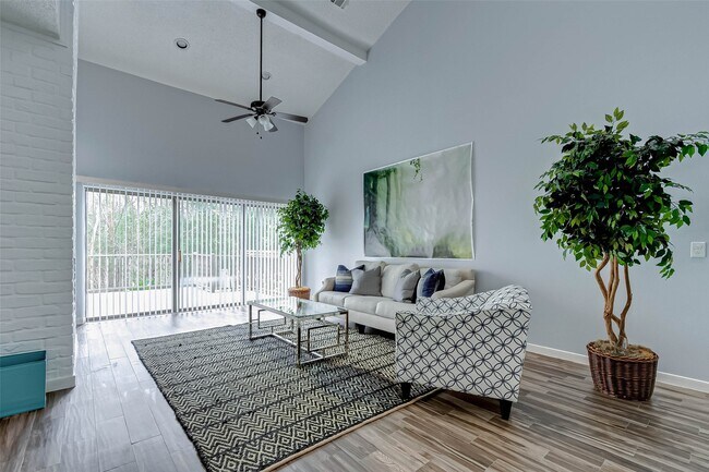 Building Photo - 395 Rancho Bauer Dr