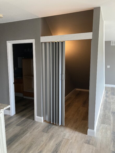 Building Photo - 4105 Edith Dr