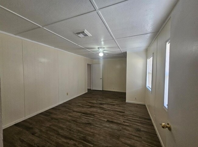 Building Photo - 12731 Wanda Way