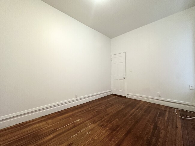 Floorplan - 182 Claremont Avenue