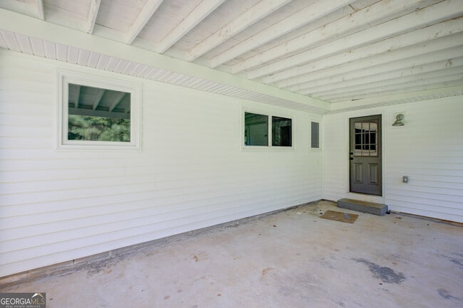 Building Photo - 214 Brooks Rd