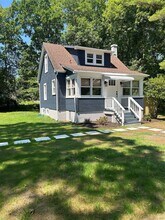 Building Photo - 66 Magnolia Dr
