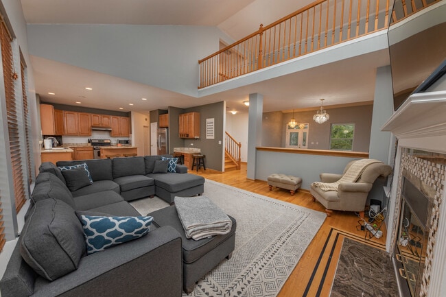 Building Photo - 2192 Fescue Dr