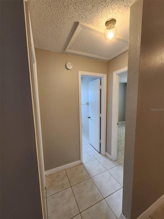 Building Photo - 607 Koala Ct