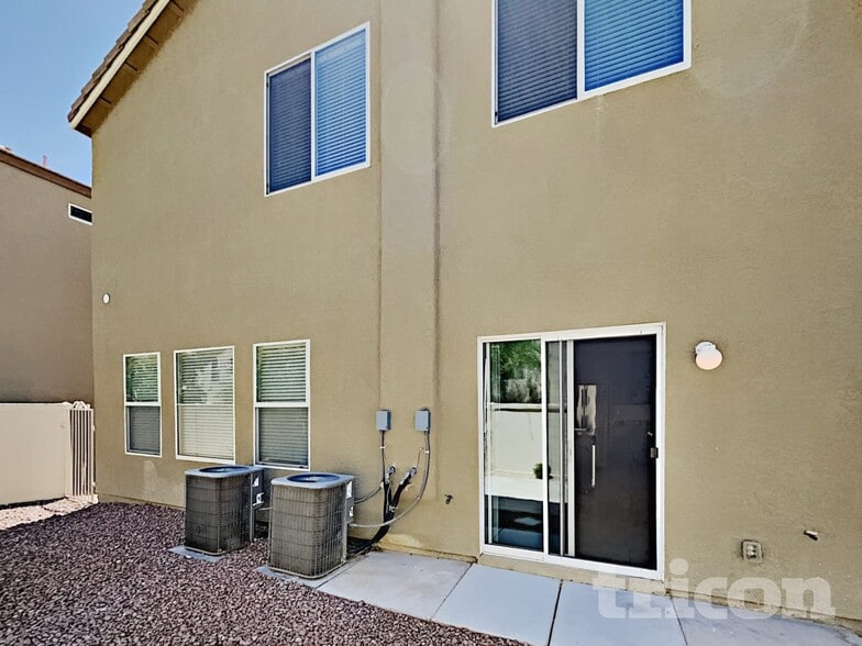 Building Photo - 6586 Mercutio Ct