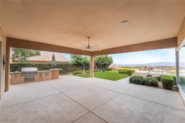 Building Photo - 24 Kittansett Loop