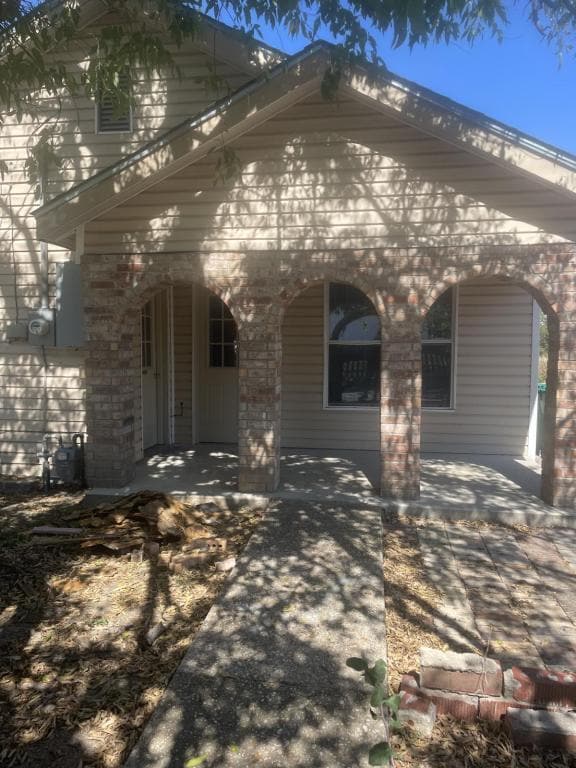 Building Photo - 1005 St Louis St