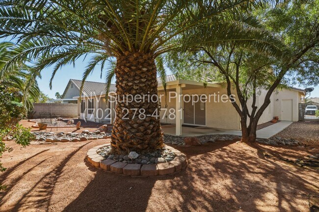 Building Photo - SE!! 4 Bedrooms!! Single Story!!! 3 Car Garage!!! Gated!! Water Conditioner!! All Appliances!!! F...