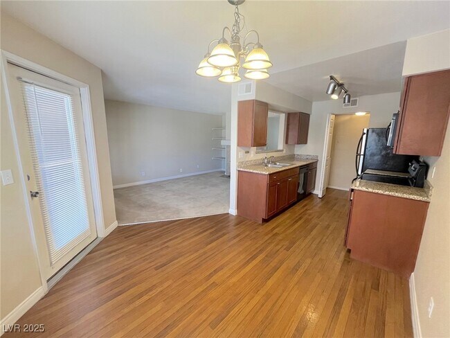 Building Photo - 2750 S Durango Dr