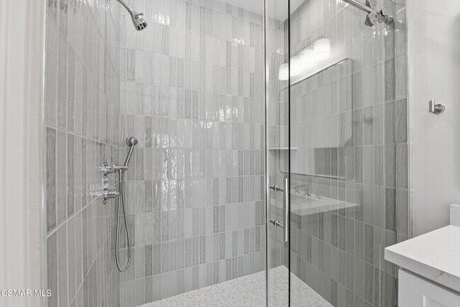 Building Photo - 4822 Parma Dr