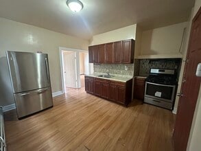 Building Photo - 98 Van Nostrand Ave