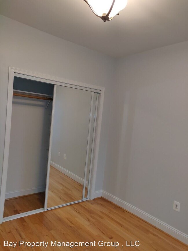 Building Photo - 2 br, 2.5 bath House - 1102 Washington Blvd