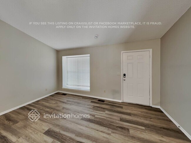 Building Photo - 11180 W 102nd Ave